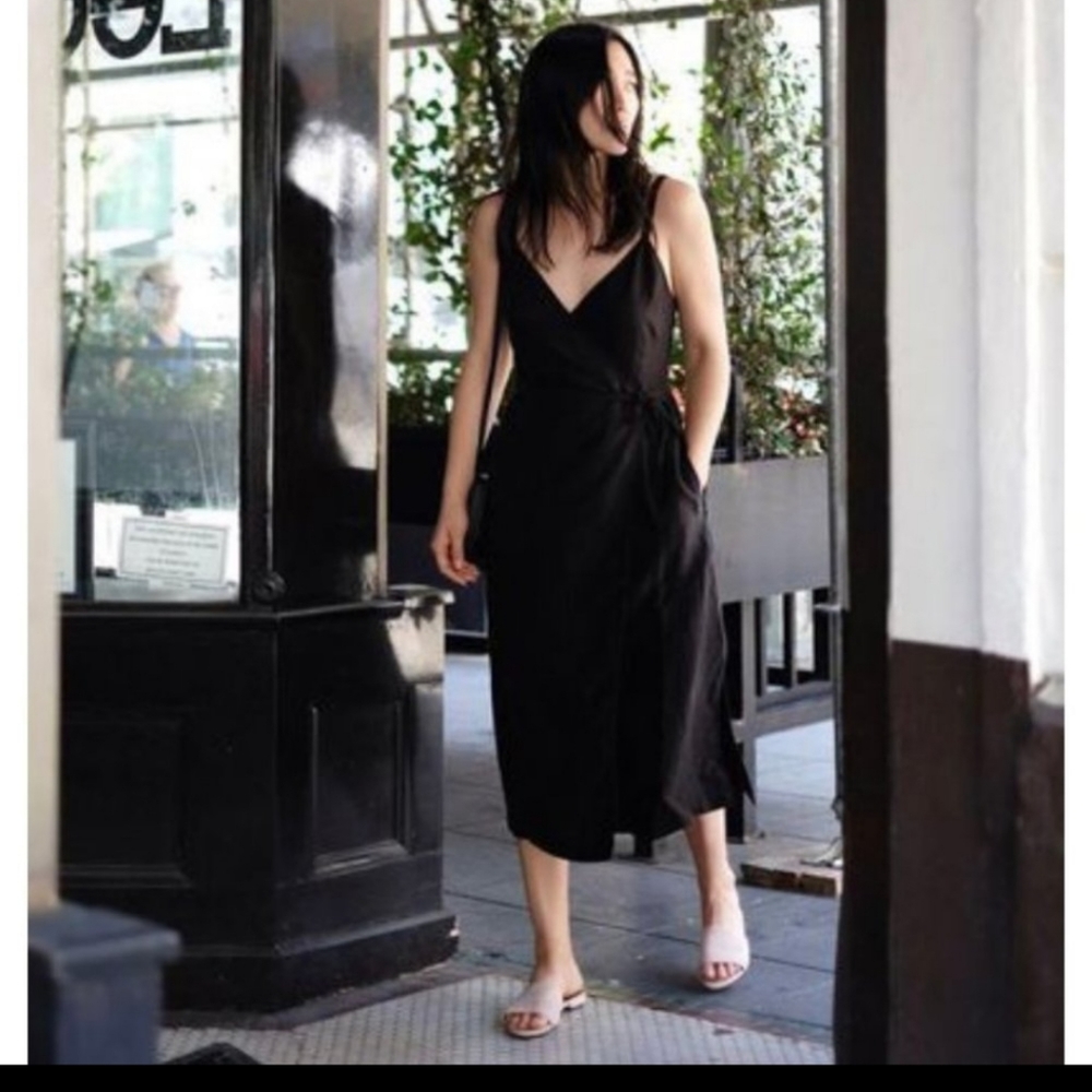 Aritzia Wilfred Astere Linen Wrap Dress